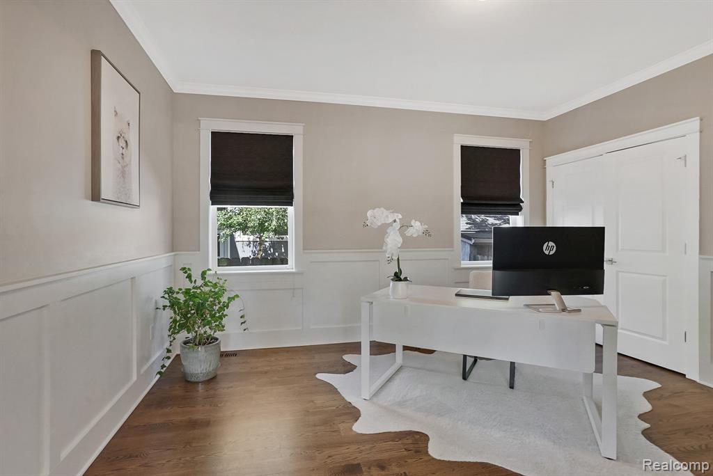902 FERNWOOD Road, Royal Oak, MI 48067 — Photo 18