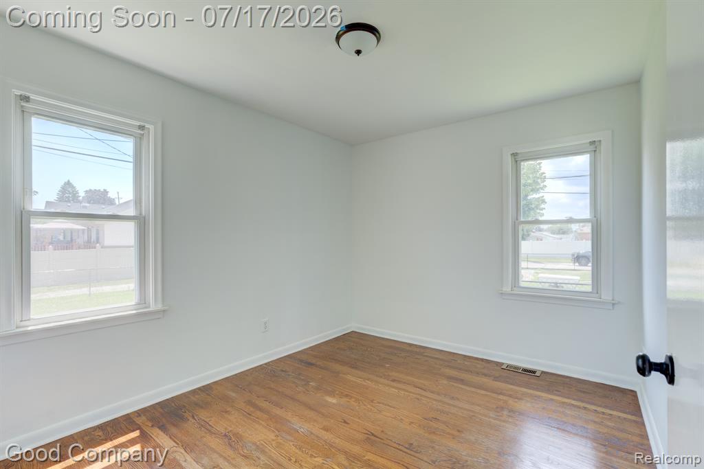 631 Saint Johns Street, Wyandotte, MI 48192 — Photo 15