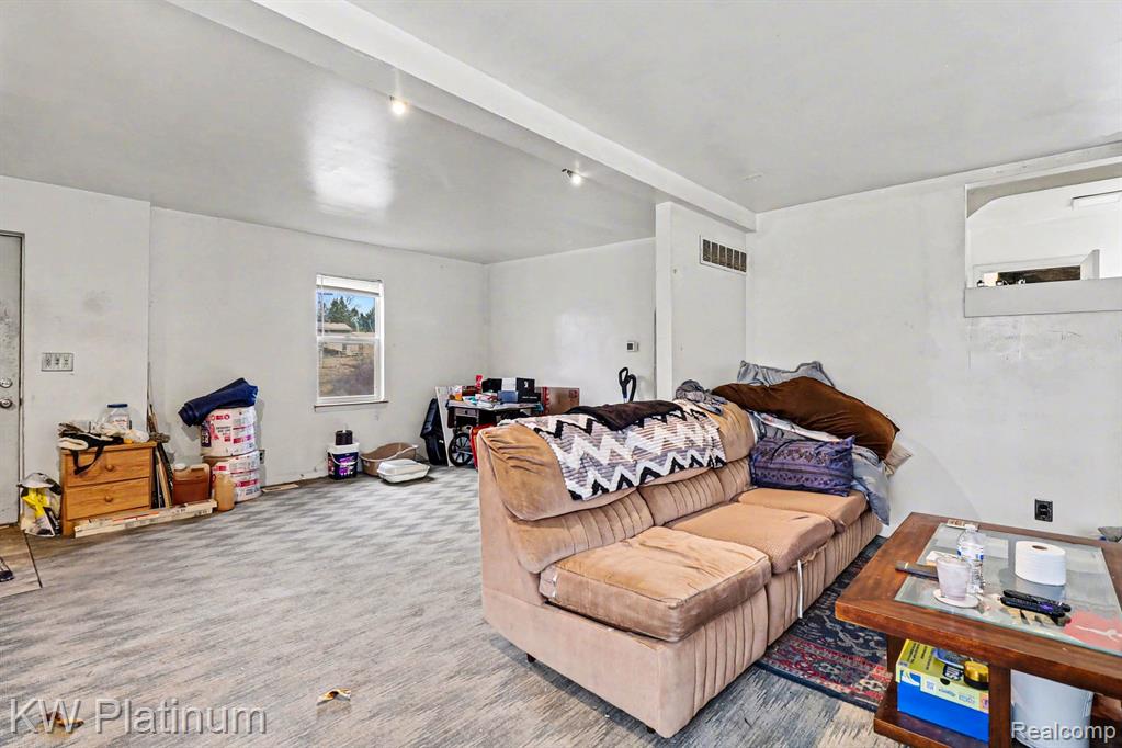 5160 Laur Road, North Branch, MI 48461 — Photo 8