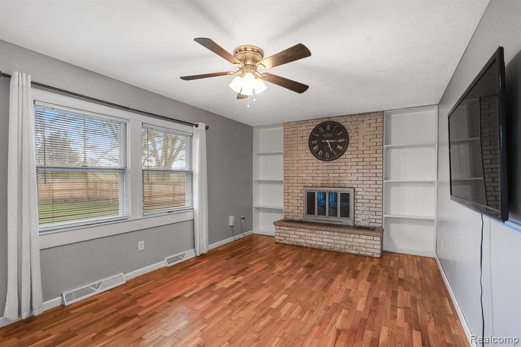 6106 Willow Highway, Grand Ledge, MI 48837 — Photo 9