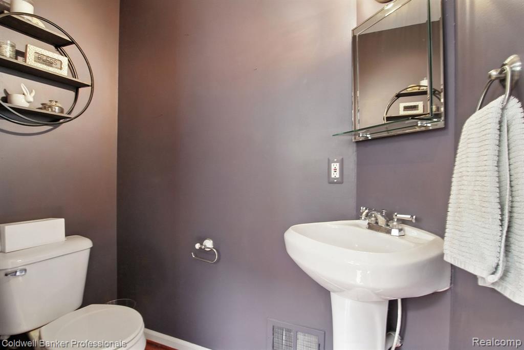 50454 Beechwood Court, 36, Plymouth, MI 48170 — Photo 13