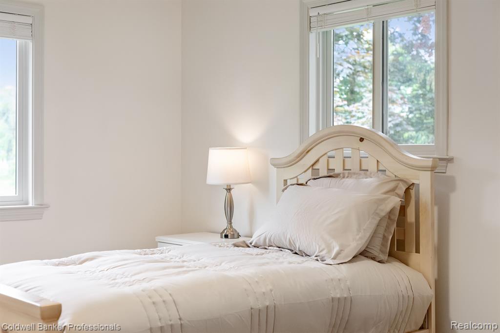 4738 GOODALE Avenue, Clarkston, MI 48348 — Photo 17