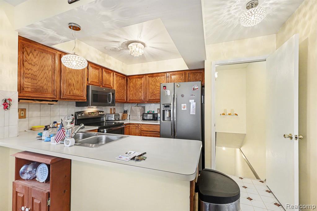 42146 Hidden Brook Drive, Clinton Twp, MI 48038 — Photo 8