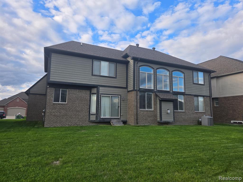 15342 Amberfield Drive, Macomb, MI 48042 — Photo 10