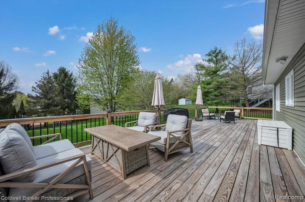 715 Eagle Hill, Ortonville, MI 48462 — Photo 30