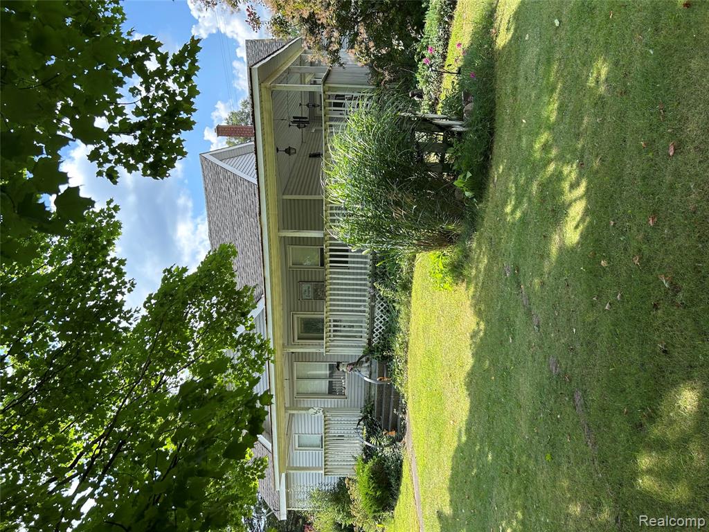 1429 E Caro Road, Caro, MI 48723 — Photo 2