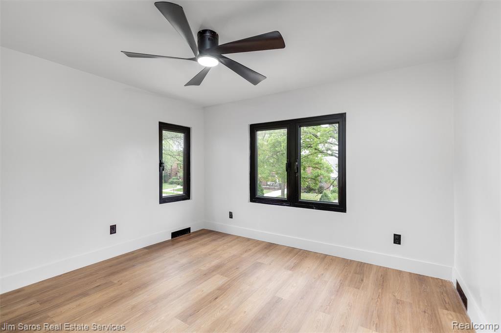 5075 Harvard Road, Detroit, MI 48224 — Photo 22