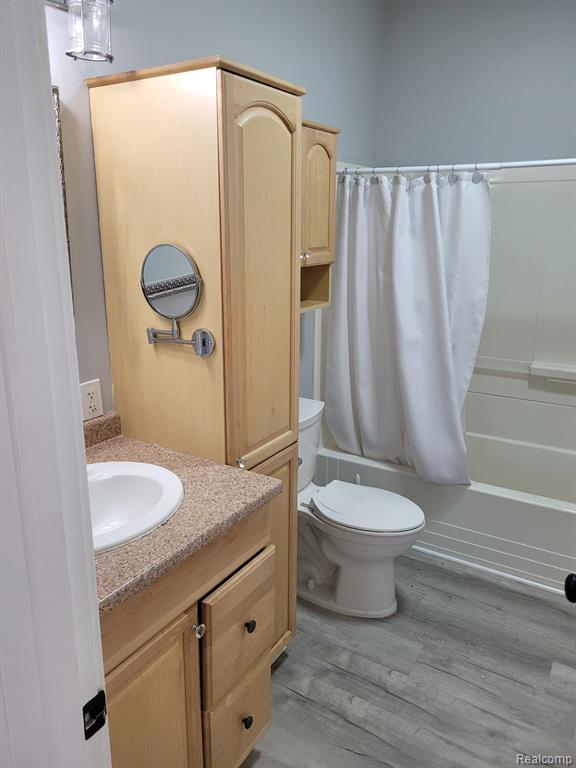 8 PONTIAC Street, Oxford, MI 48371 — Photo 22