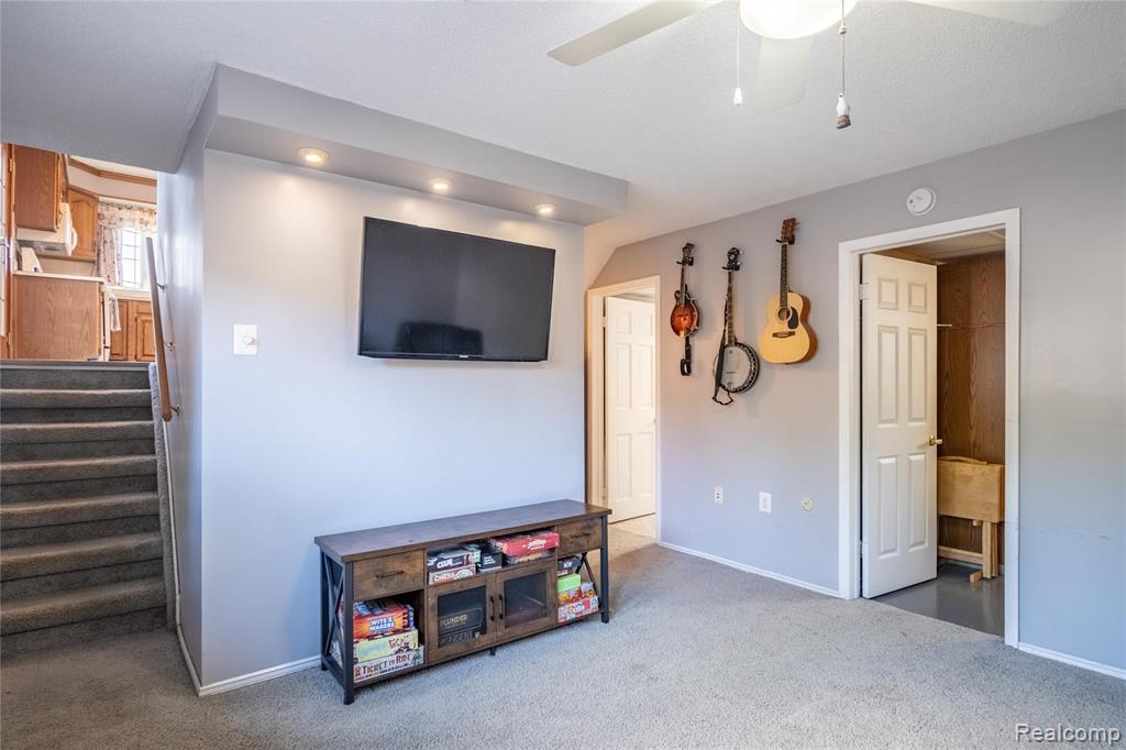 908 W Elmwood Avenue, Clawson, MI — Photo 22