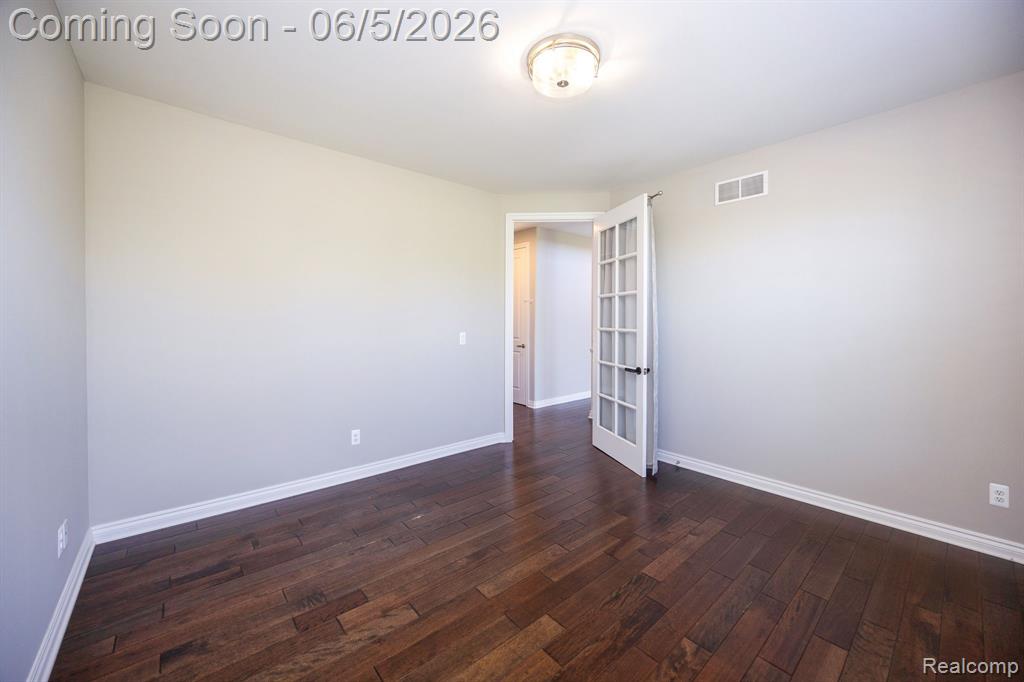 57558 Stoneleigh Drive, South Lyon, MI 48178 — Photo 35