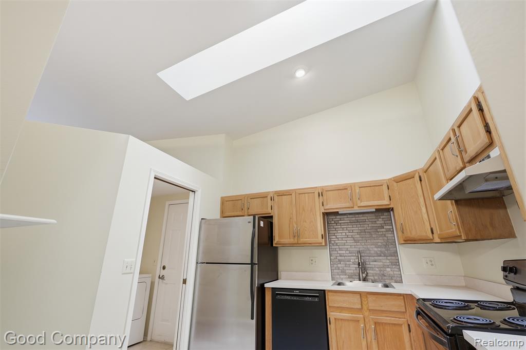 7284 Westchester, 7, West Bloomfield, MI — Photo 6