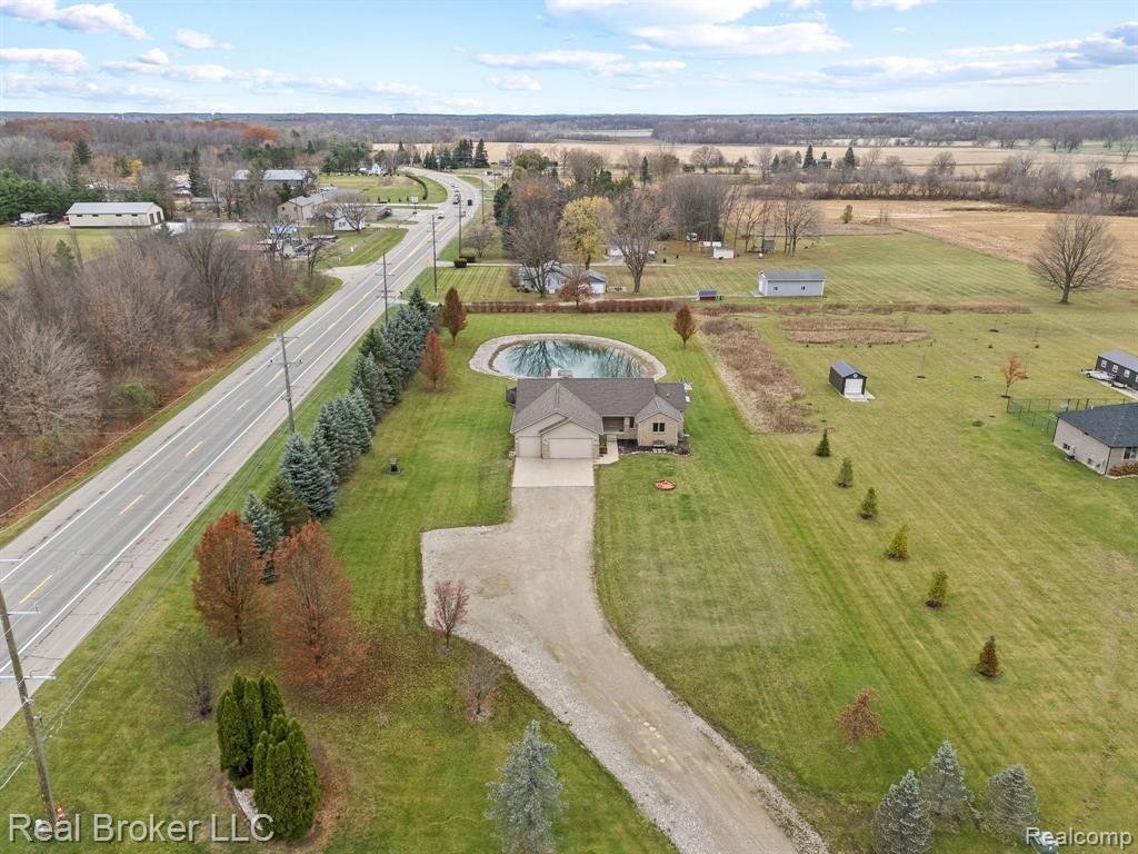 7265 Wood Pointe Drive, Almont, MI 48003 — Photo 28