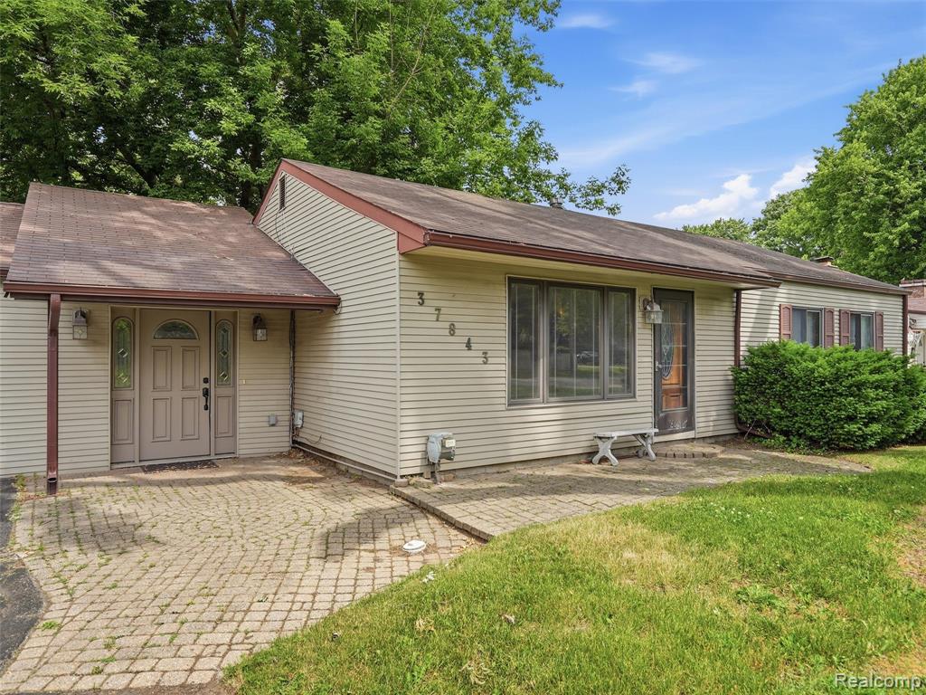 37843 Emery Street, Clinton Twp, MI 48036 — Photo 3