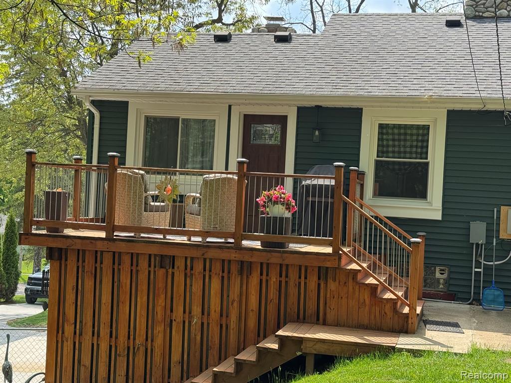 620 EAST Street, Milford, MI 48381 — Photo 35