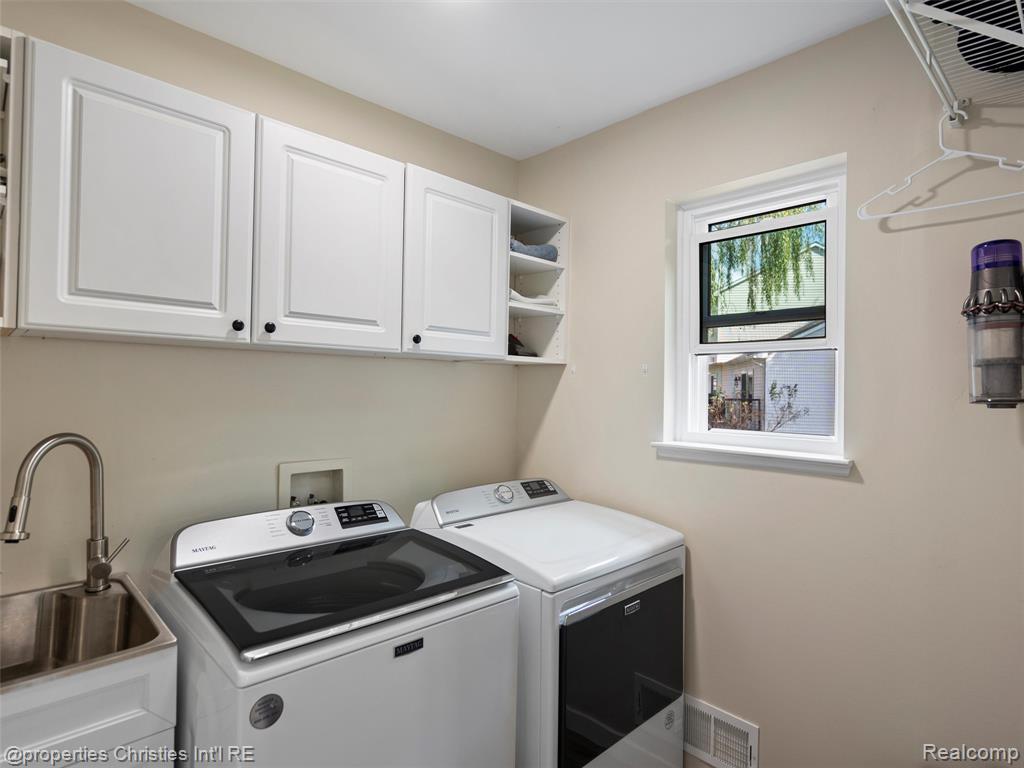 8951 Posey Drive, Whitmore Lake, MI 48189 — Photo 17