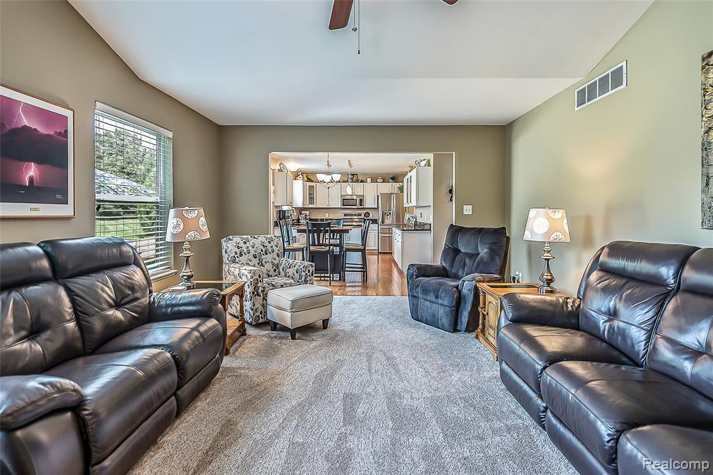 2116 Ore Creek Lane, Brighton, MI 48114 — Photo 19