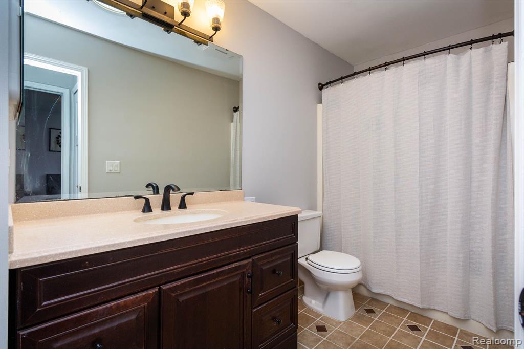 613 MURIEL Street, Pinckney, MI 48169 — Photo 13