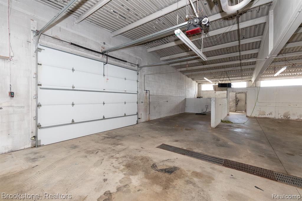 700 CESAR E CHAVEZ Avenue, Pontiac, MI 48340 — Photo 22