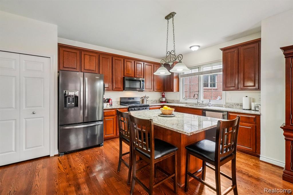 4281 Summer Place, 68, Shelby Twp, MI 48316 — Photo 10