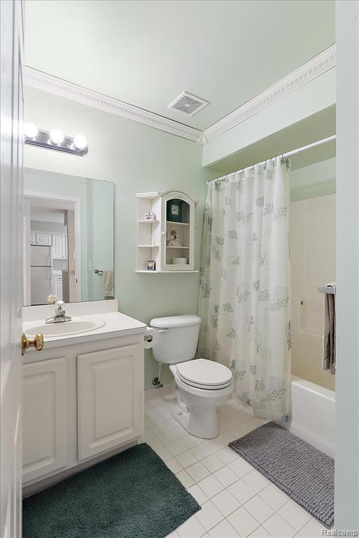 55093 Westchester Drive, 45, Shelby Twp, MI 48316 — Photo 29