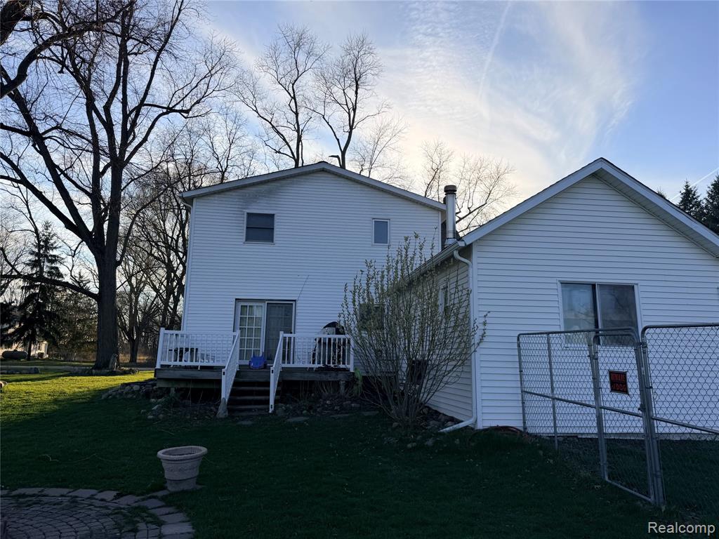 6038 Byron Road, Howell, MI 48855 — Photo 6