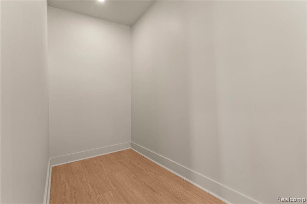 2414 Concord Street, Detroit, MI 48207 — Photo 24