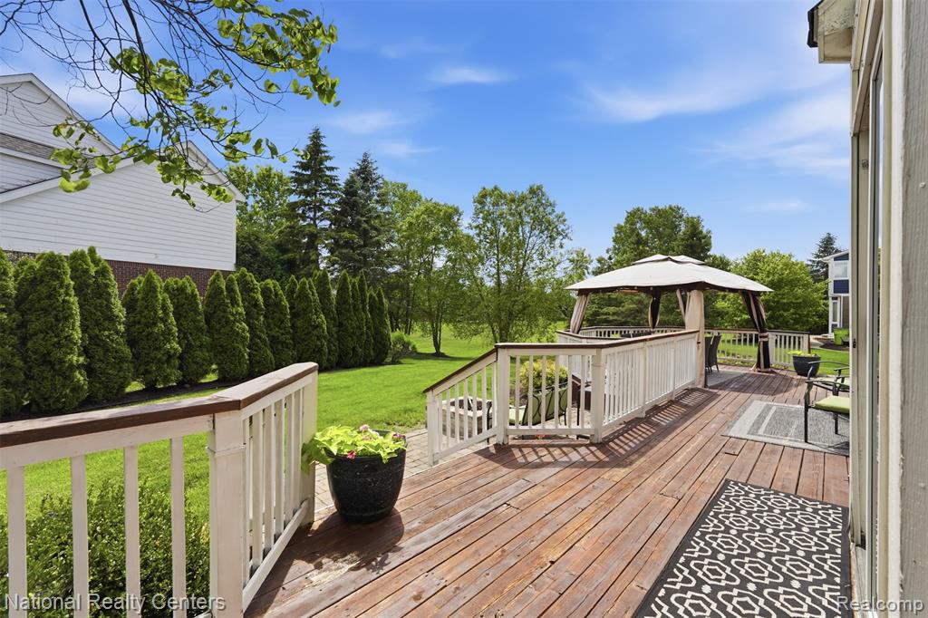 23431 Winged Foot Way, South Lyon, MI 48178 — Photo 37