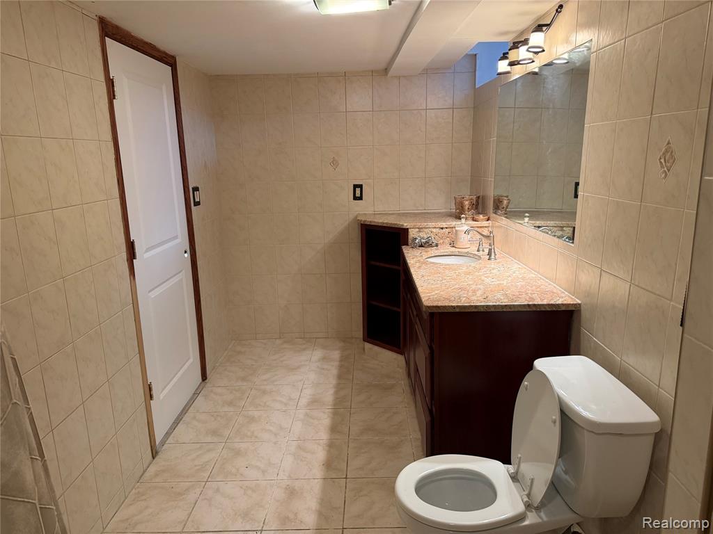 6947 N Charlesworth Street, Dearborn Heights, MI 48127 — Photo 21