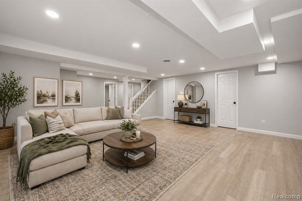 4695 Maura Lane, West Bloomfield, MI 48323 — Photo 40