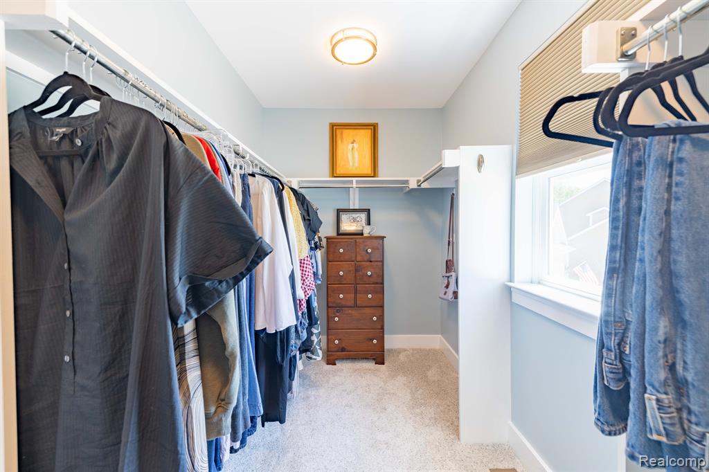 299 NAPA VALLEY Drive, Milford, MI 48381 — Photo 31
