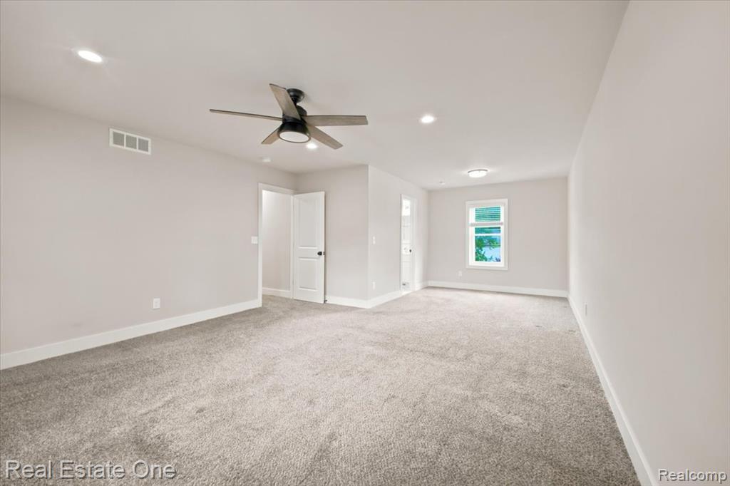 5485 Hammersmith Drive, West Bloomfield, MI — Photo 29