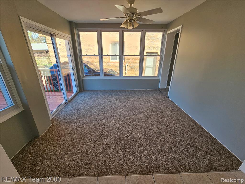 5215 CURTIS Street, Dearborn, MI 48126 — Photo 9