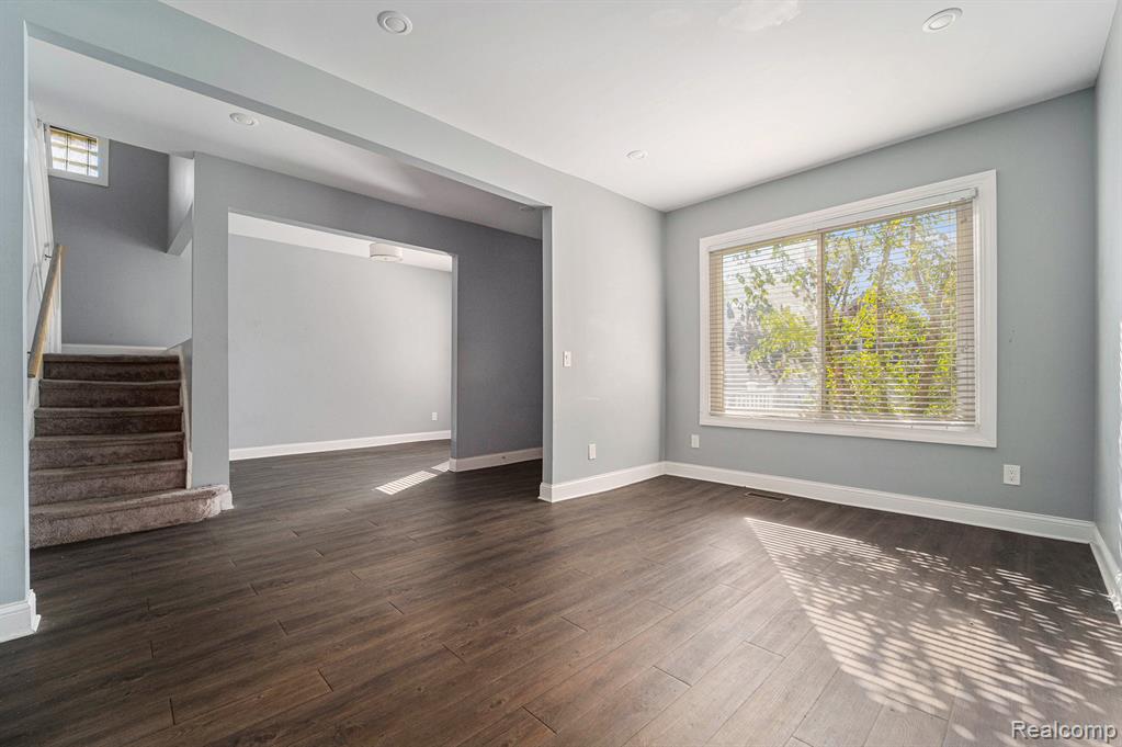 541 Alger Street, Detroit, MI 48202 — Photo 5