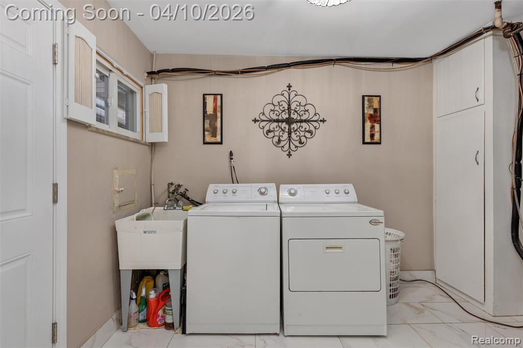 29517 Eastfield Street, Farmington Hills, MI, 48334