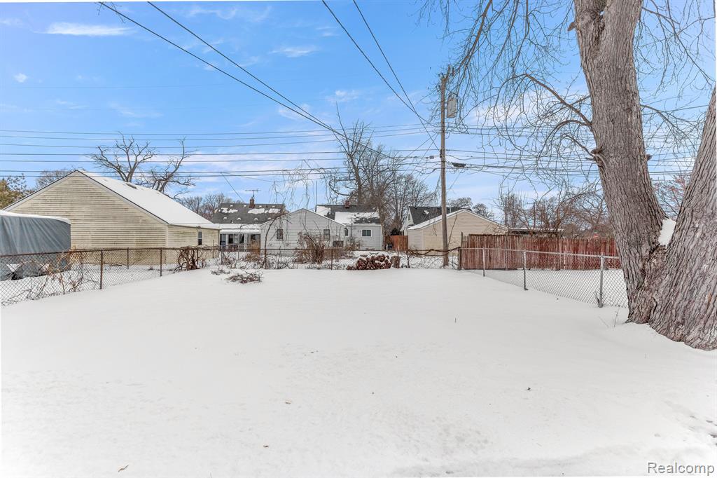 4920 WEDDELL Street, Dearborn Heights, MI 48125 — Photo 27