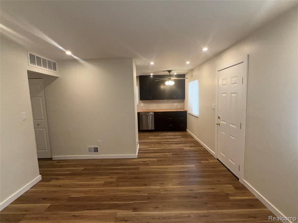 7643 Rivard Avenue, Warren, MI 48091 — Photo 4
