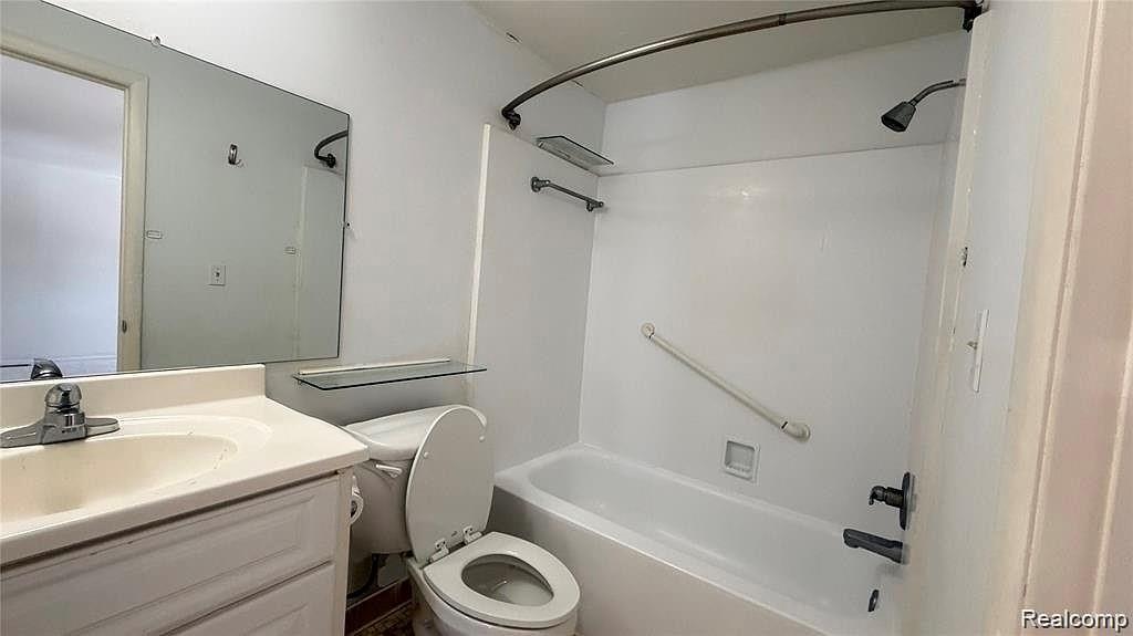 5802 Northfield Parkway, Troy, MI 48098 — Photo 14