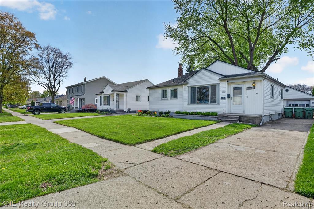 31325 Sheridan Street, Garden City, MI — Photo 5