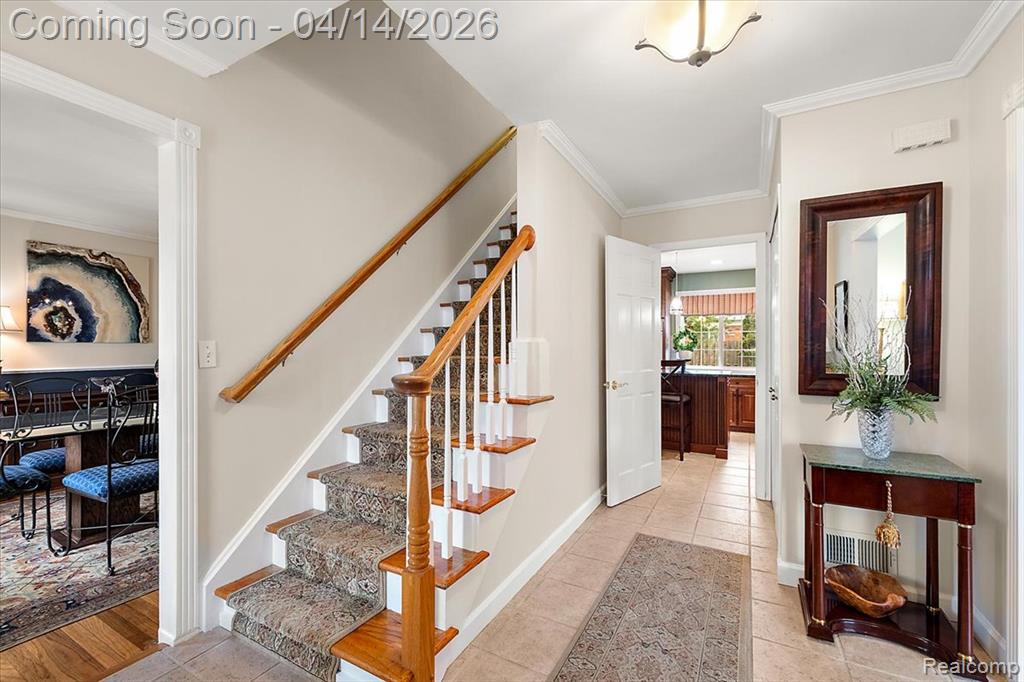 31251 Heath Court, Beverly Hills, MI 48025 — Photo 5