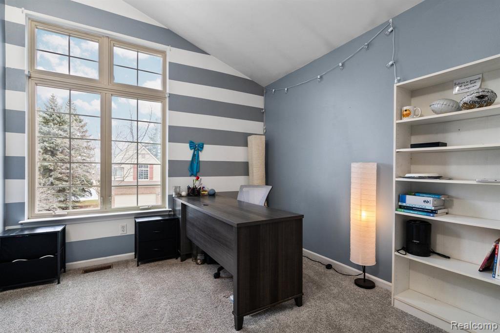 5617 VERSAILLES Avenue, Ann Arbor, MI 48103 — Photo 20