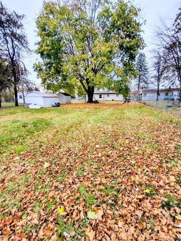 4951 MAIN Street, Millington, MI 48746 — Photo 16