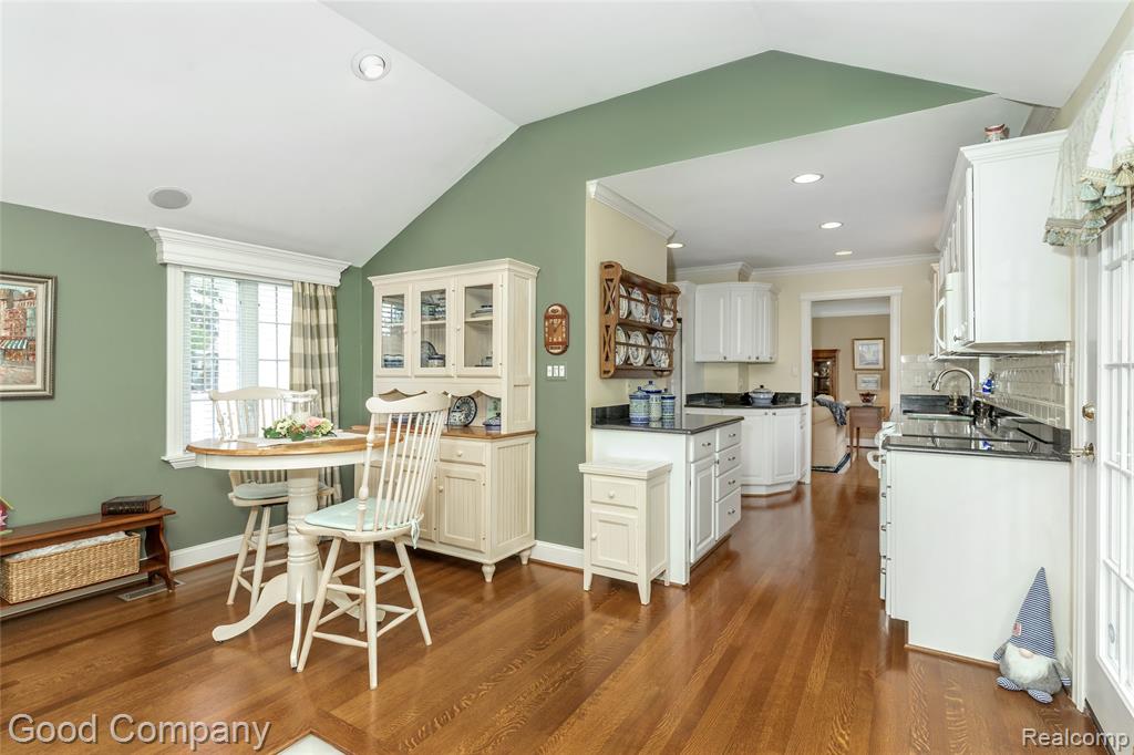32291 Verona Circle, Beverly Hills, MI 48025 — Photo 16