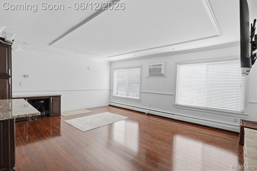 701 W Maple Road, Clawson, MI — Photo 5
