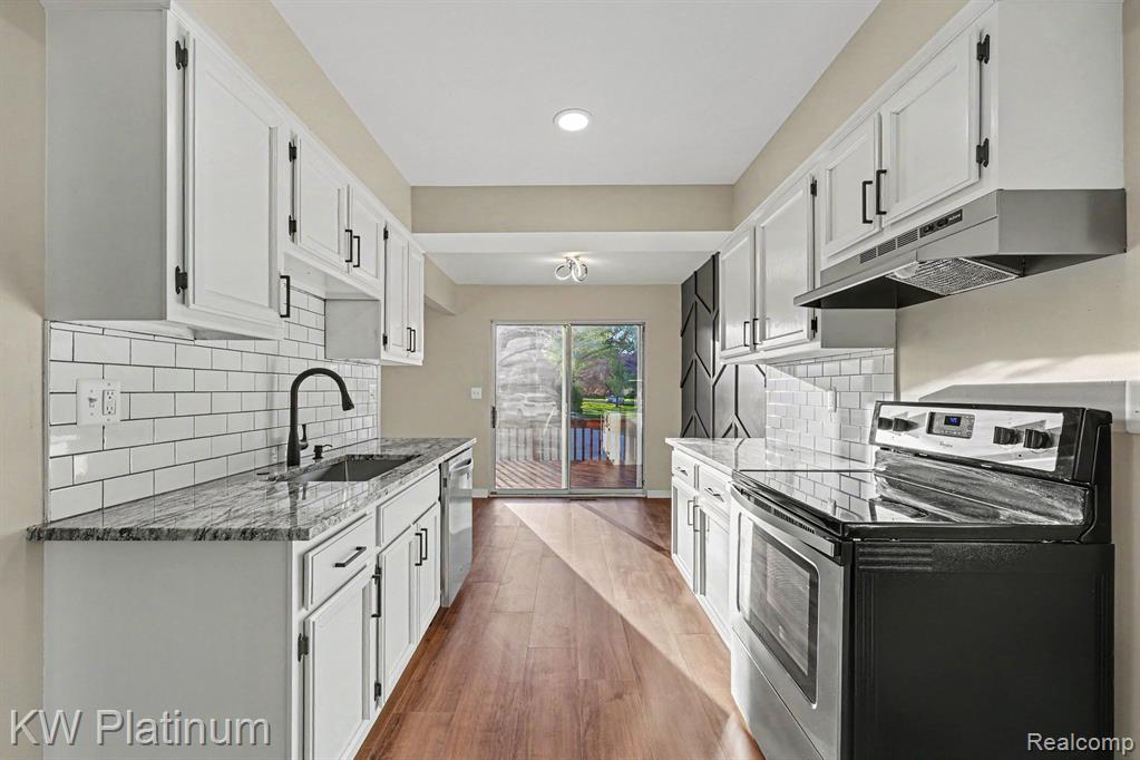 31825 Breezeway, New Baltimore, MI 48047 — Photo 10