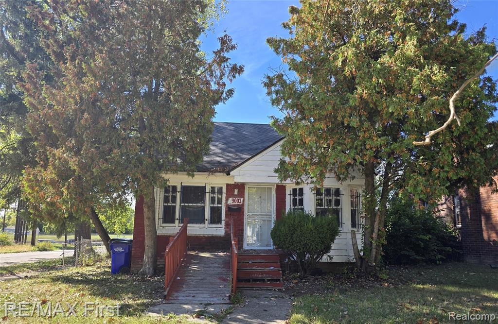 9003 Archdale Street, Detroit, MI 48228 — front exterior