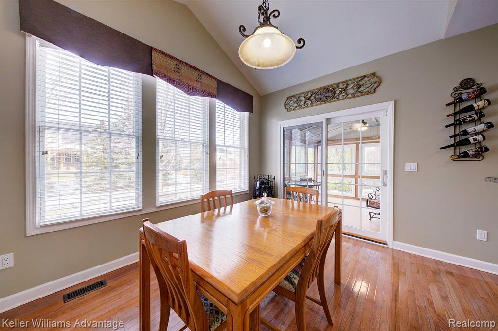 49074 RAINBOW Lane N, Northville, MI 48168 — Photo 11
