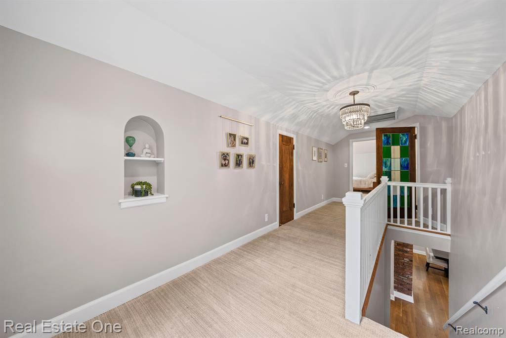 33 SYLVAN Avenue, Pleasant Ridge, MI — Photo 30