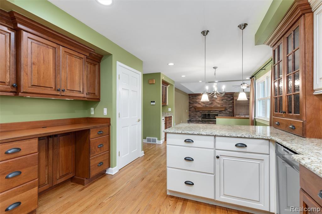 38556 Shana Drive, Clinton Twp, MI 48036 — Photo 21