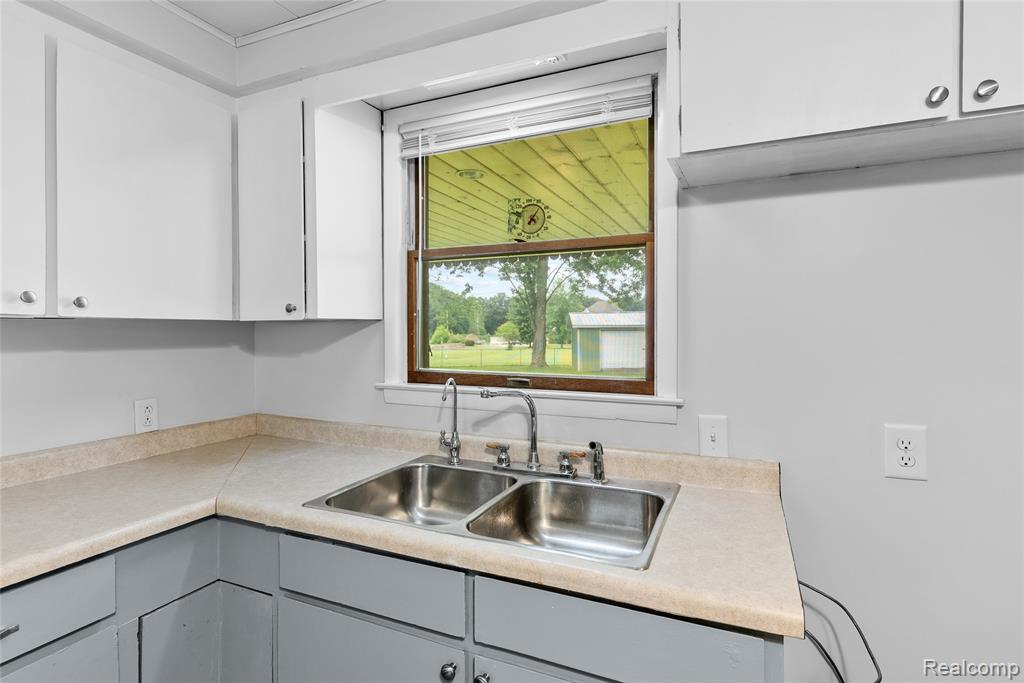 11413 Berkshire Drive, Clio, MI 48420 — Photo 10