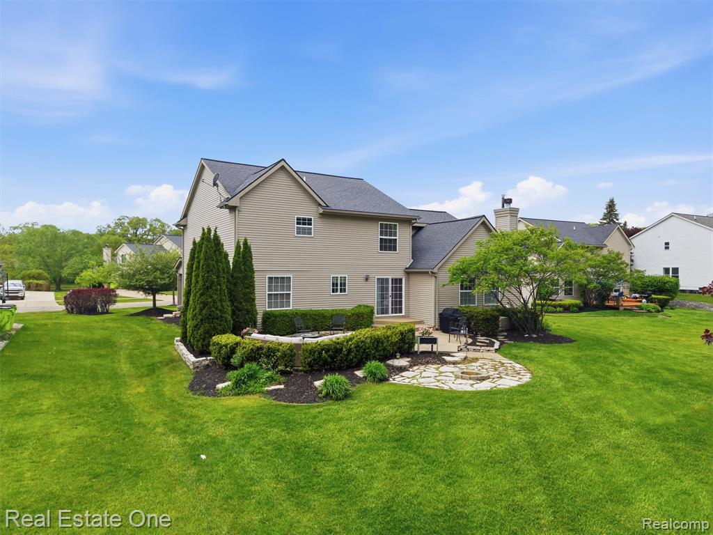 1786 Four Seasons Drive, Howell, MI 48843 — Photo 48